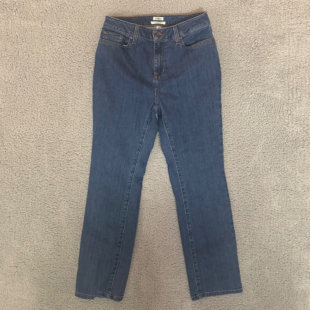 L.L. Bean Classic Fit Straight Womens Jeans Blue Size 8 Reg Denim Pockets
